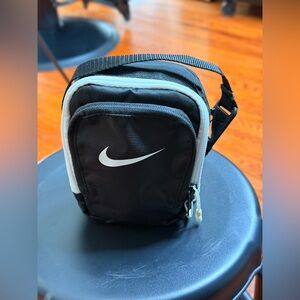 Love this Mini-Nike Golf Accessory Bag/Pouch!!!